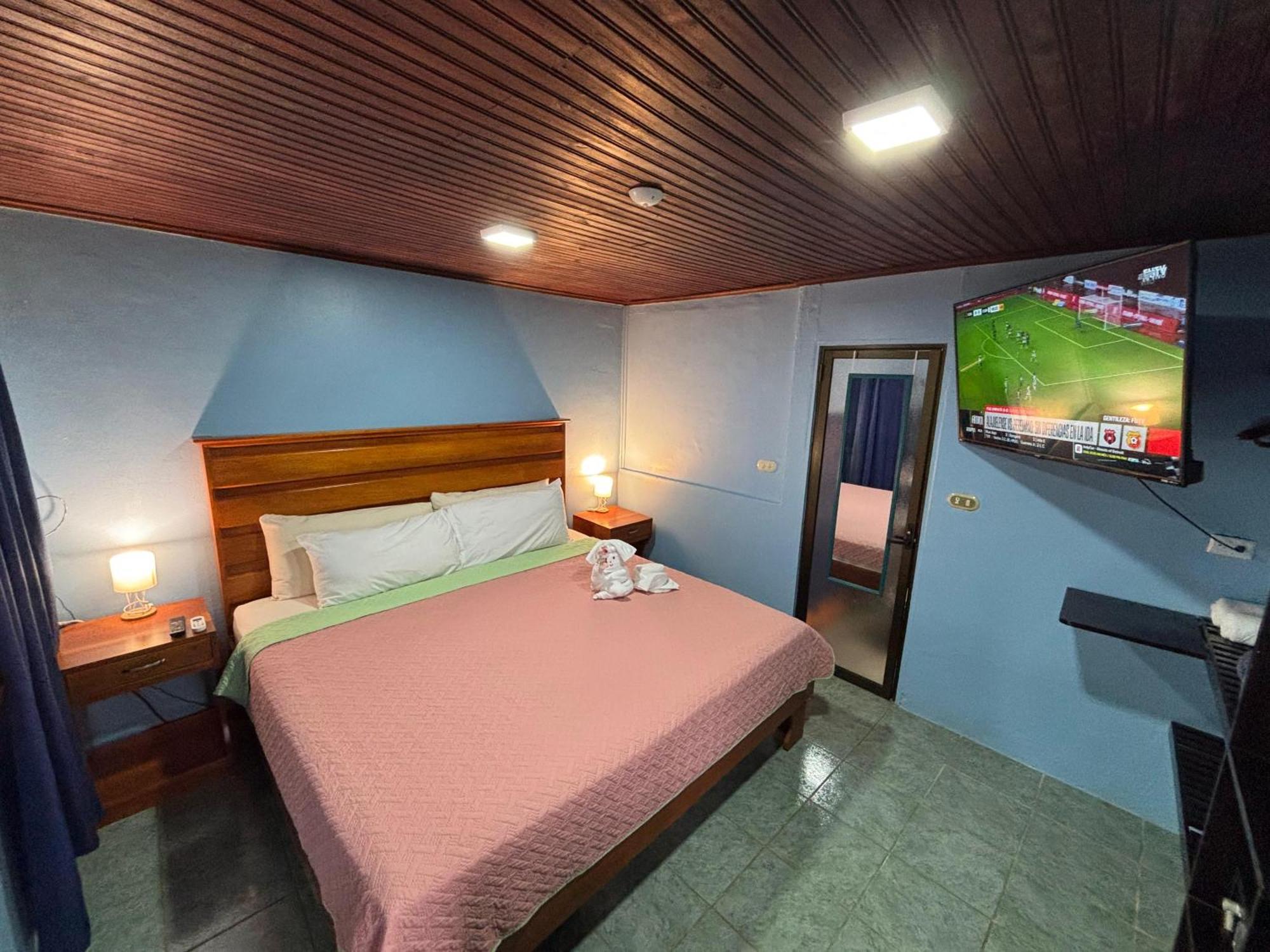 Pura Vida Aparment - Downtown La Fortuna Ngoại thất bức ảnh